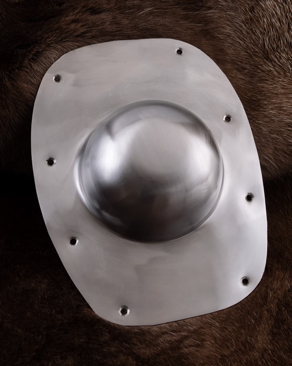 Umbo romain en acier