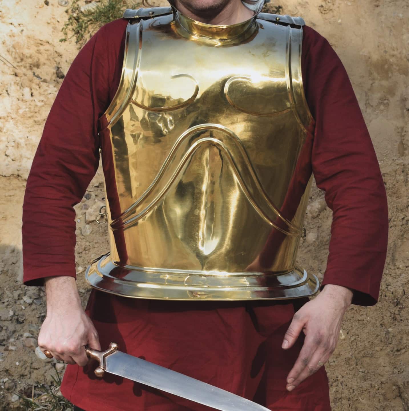 Armure grecque archaïque laiton