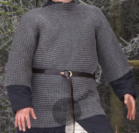 Cotte de maille acier naturel anneaux plats rivetés alternés