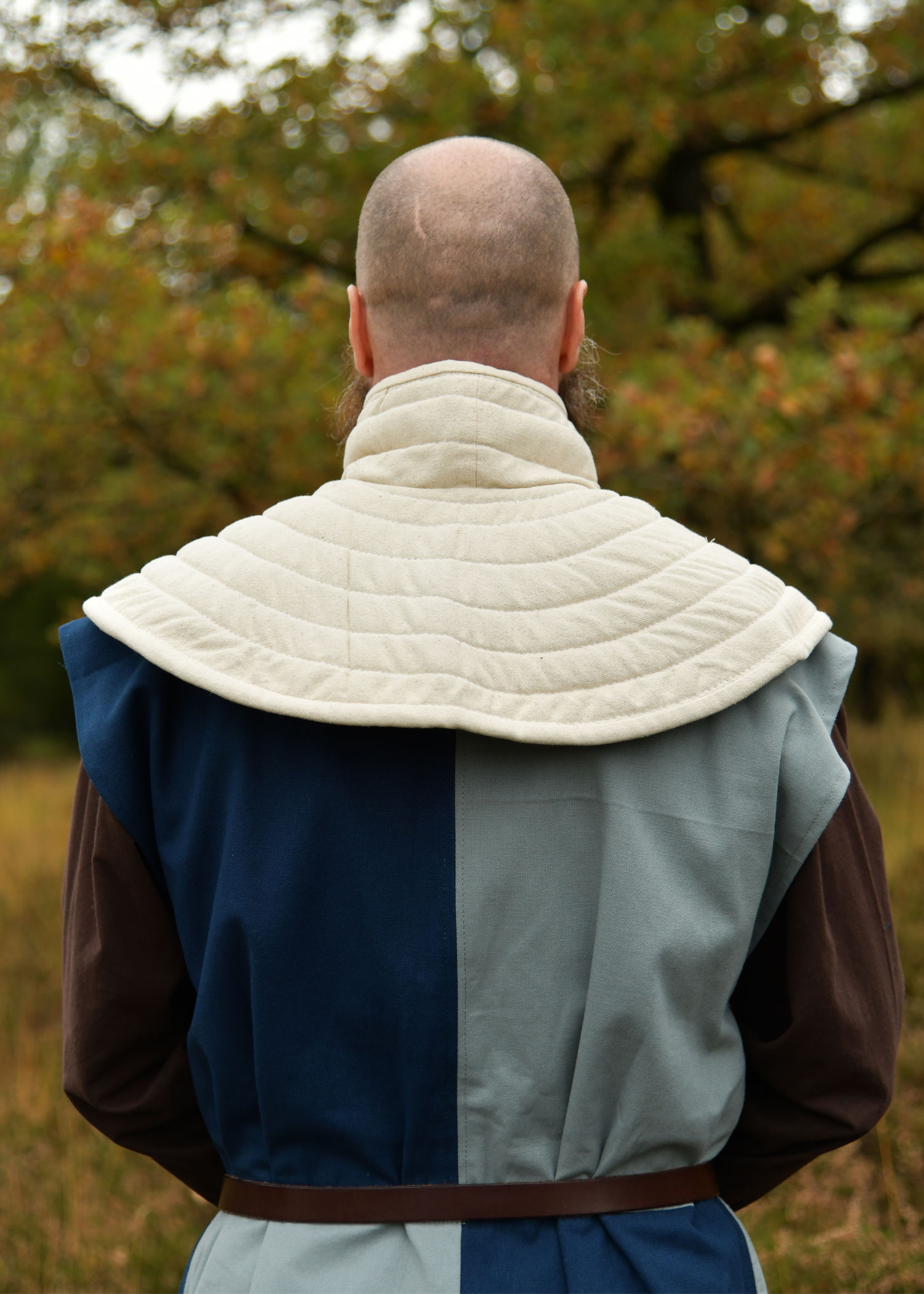 Vue de dos du colletin rembourré avec garnissage en laine naturelle